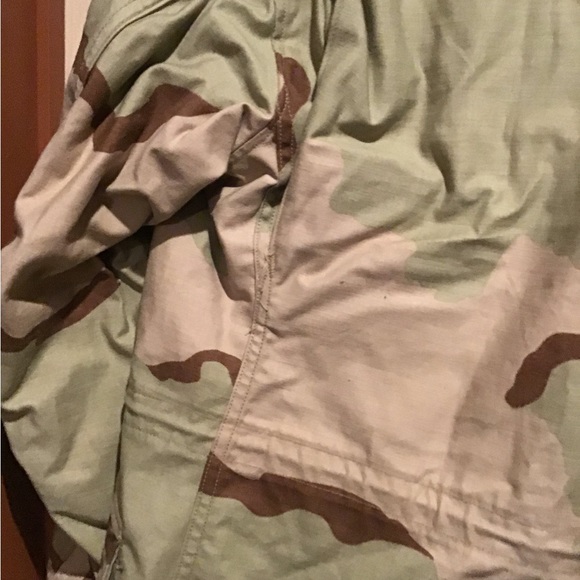 Field Jacket US Military Issue Three Tone Desert Camouflage - Picture 9 of 16